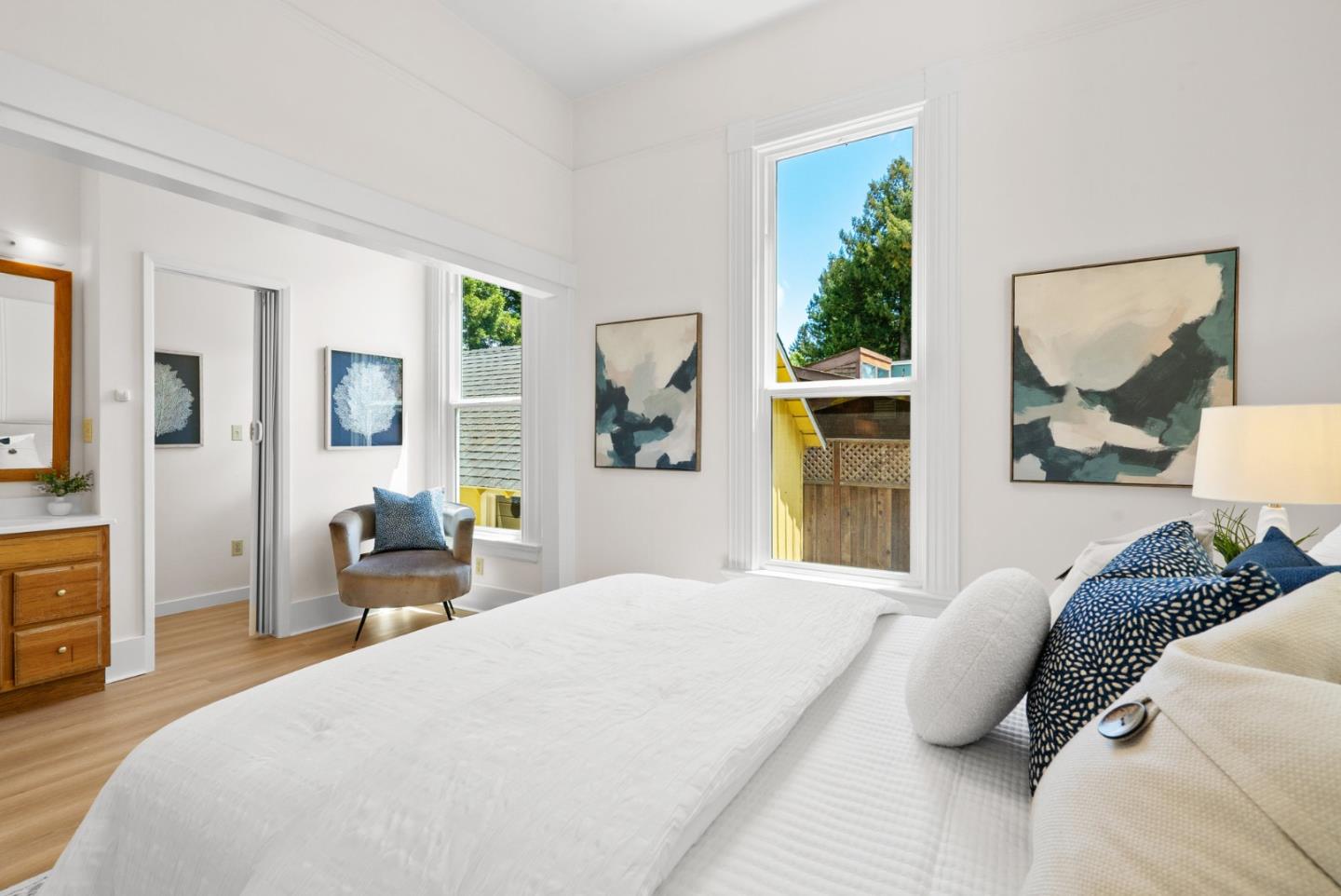 Detail Gallery Image 13 of 36 For 1512 Bay St, Santa Cruz,  CA 95060 - 4 Beds | 2 Baths