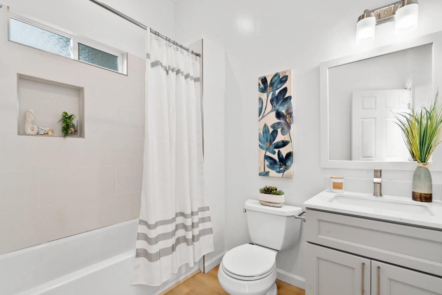 Detail Gallery Image 20 of 36 For 1512 Bay St, Santa Cruz,  CA 95060 - 4 Beds | 2 Baths