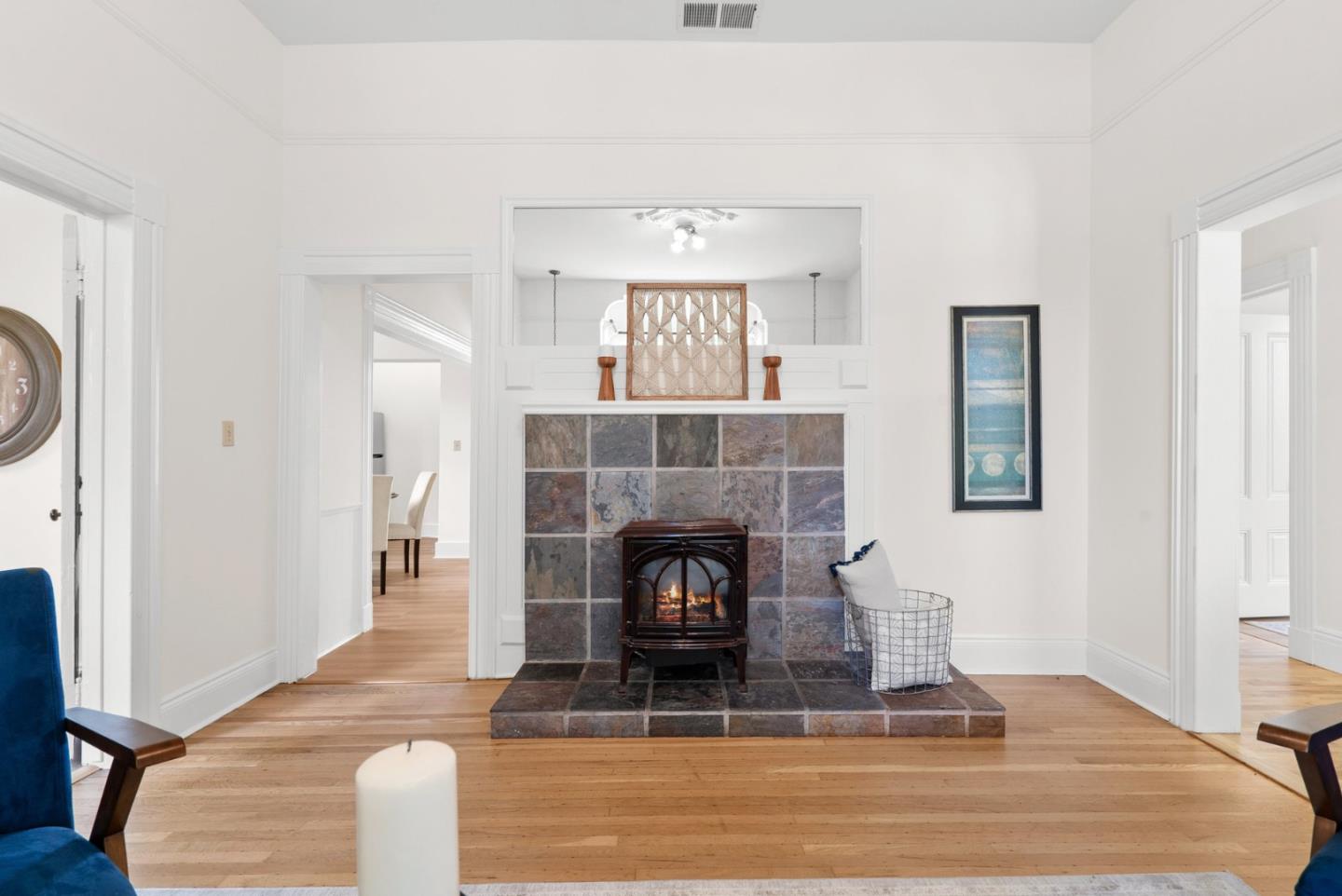 Detail Gallery Image 5 of 36 For 1512 Bay St, Santa Cruz,  CA 95060 - 4 Beds | 2 Baths