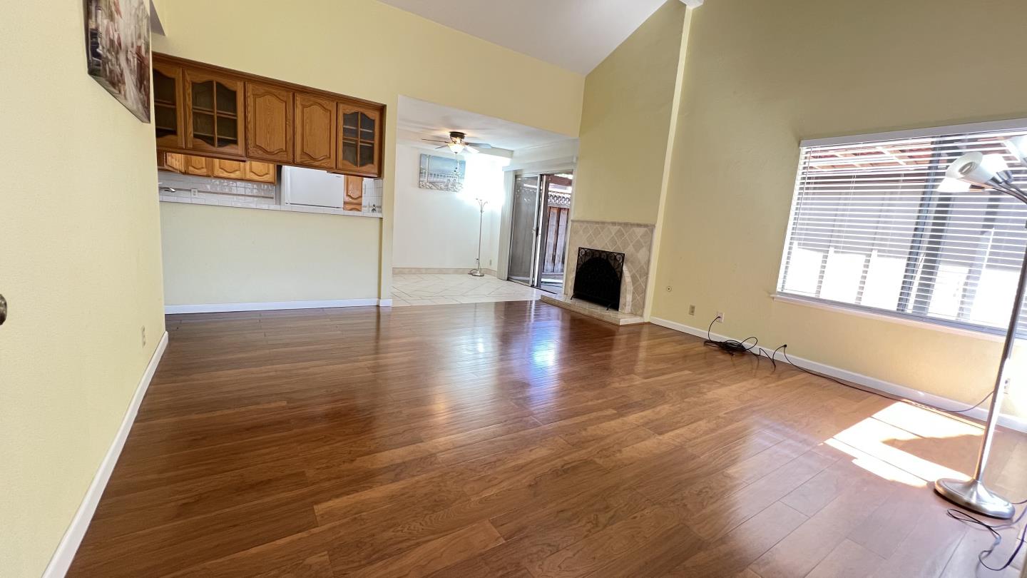 Detail Gallery Image 15 of 66 For 2315 Meadowmont Dr, San Jose,  CA 95133 - 3 Beds | 1 Baths