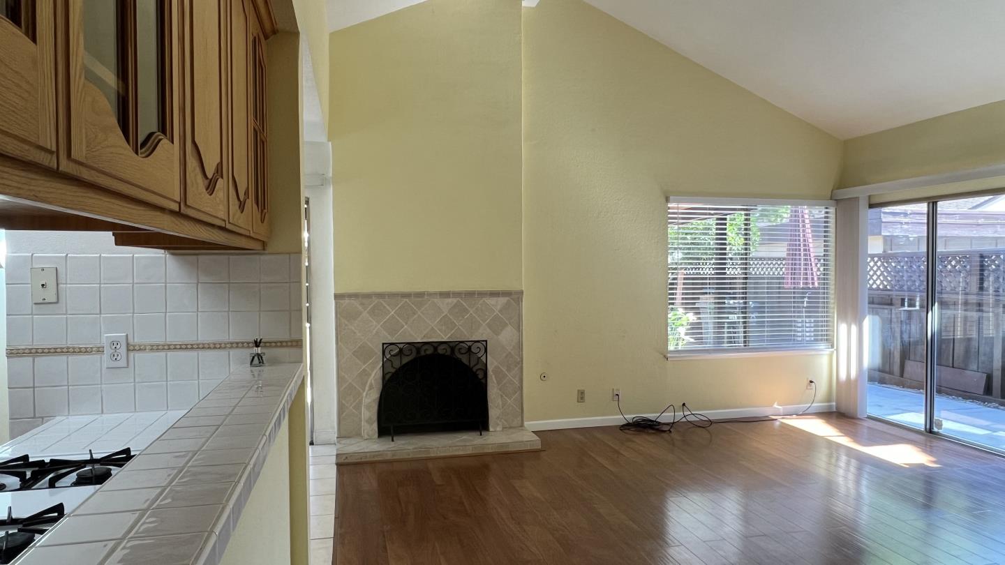 Detail Gallery Image 21 of 66 For 2315 Meadowmont Dr, San Jose,  CA 95133 - 3 Beds | 1 Baths