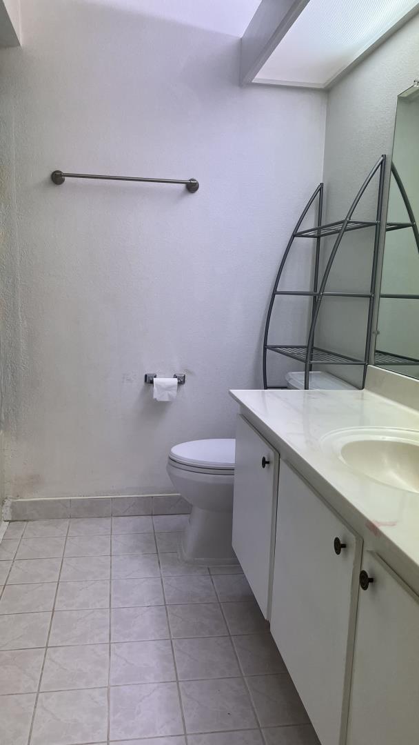 Detail Gallery Image 29 of 66 For 2315 Meadowmont Dr, San Jose,  CA 95133 - 3 Beds | 1 Baths