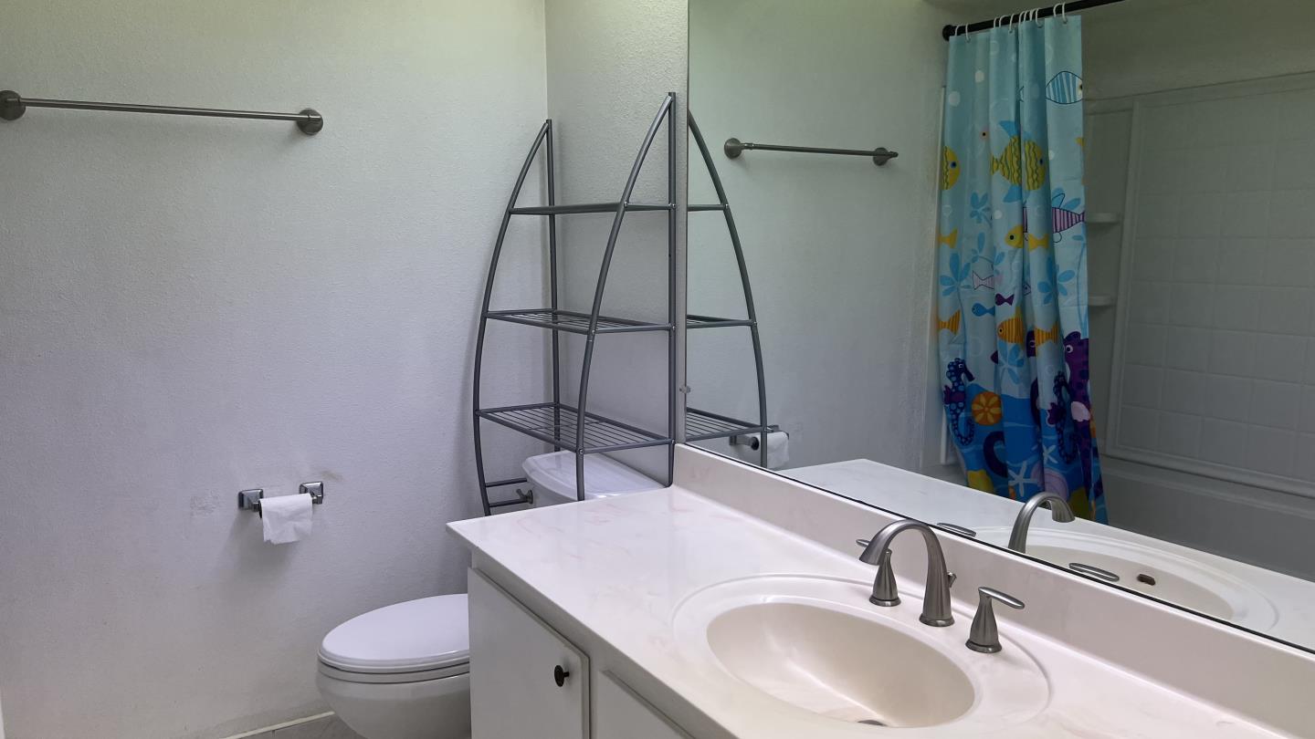 Detail Gallery Image 30 of 66 For 2315 Meadowmont Dr, San Jose,  CA 95133 - 3 Beds | 1 Baths