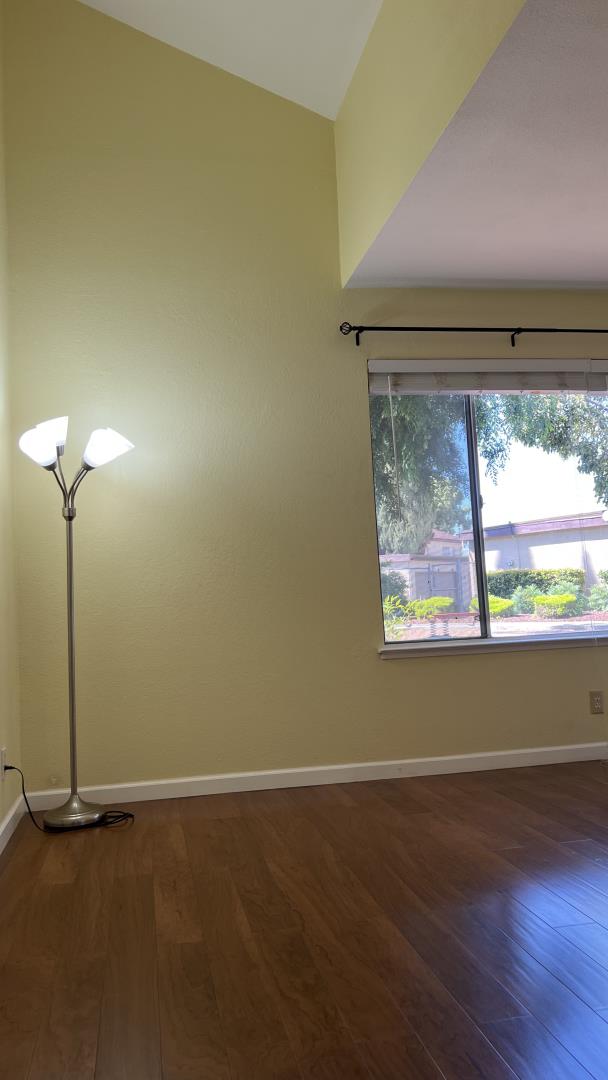 Detail Gallery Image 41 of 66 For 2315 Meadowmont Dr, San Jose,  CA 95133 - 3 Beds | 1 Baths