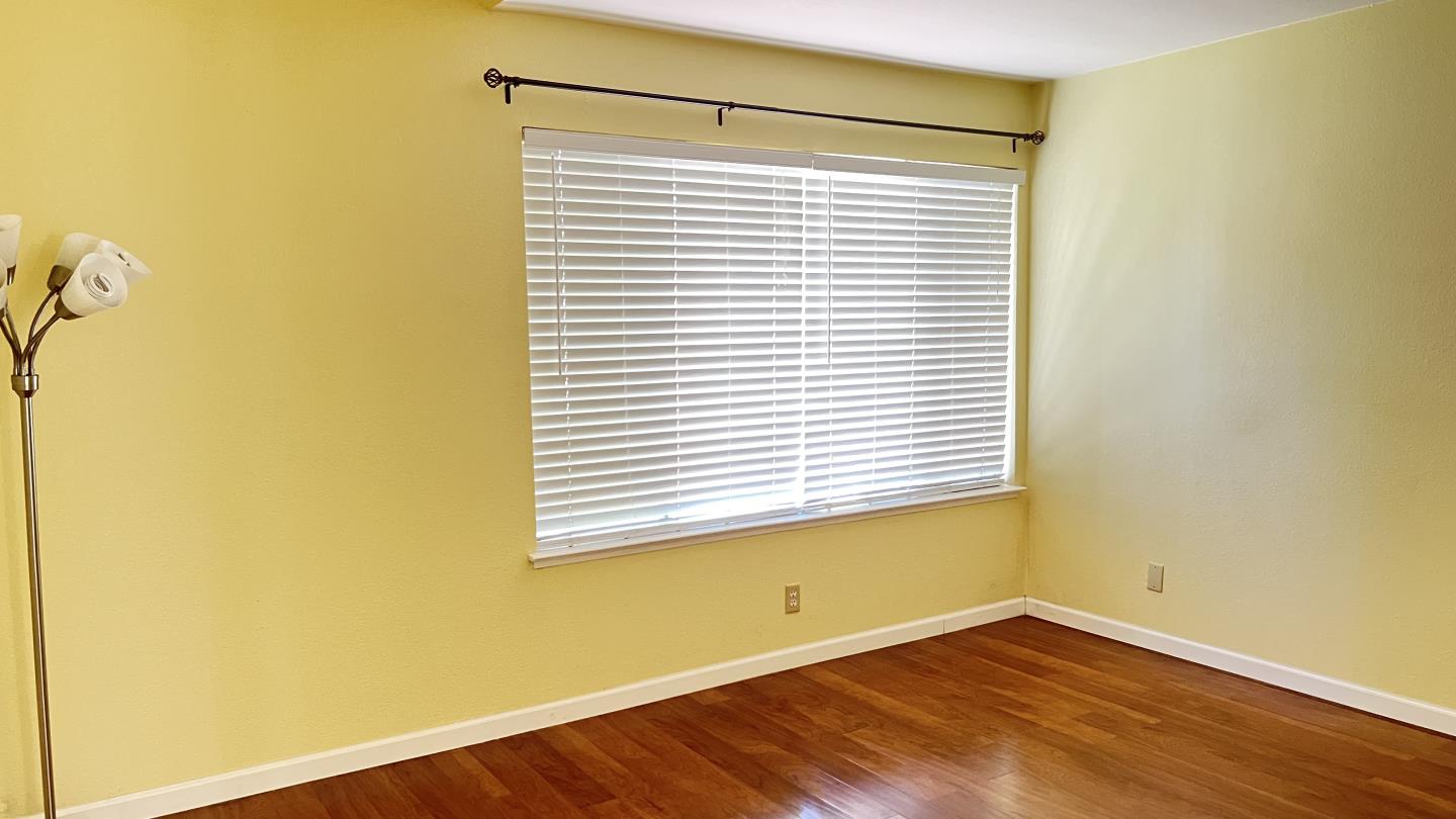 Detail Gallery Image 42 of 66 For 2315 Meadowmont Dr, San Jose,  CA 95133 - 3 Beds | 1 Baths