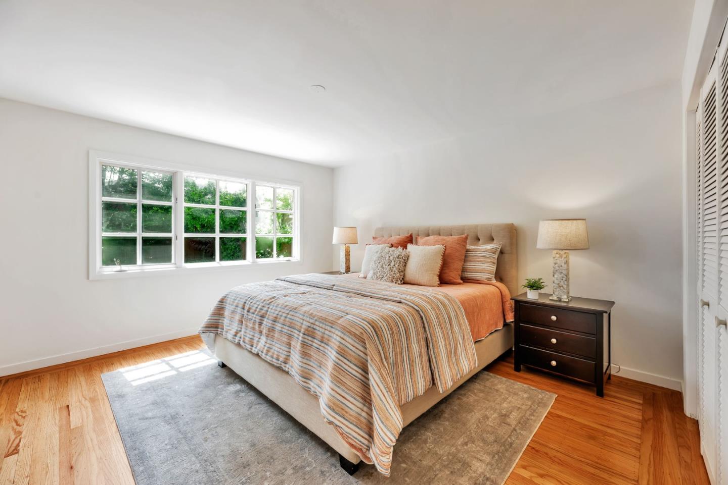 Detail Gallery Image 22 of 56 For 632 Saint Claire Dr, Palo Alto,  CA 94306 - 5 Beds | 2/1 Baths