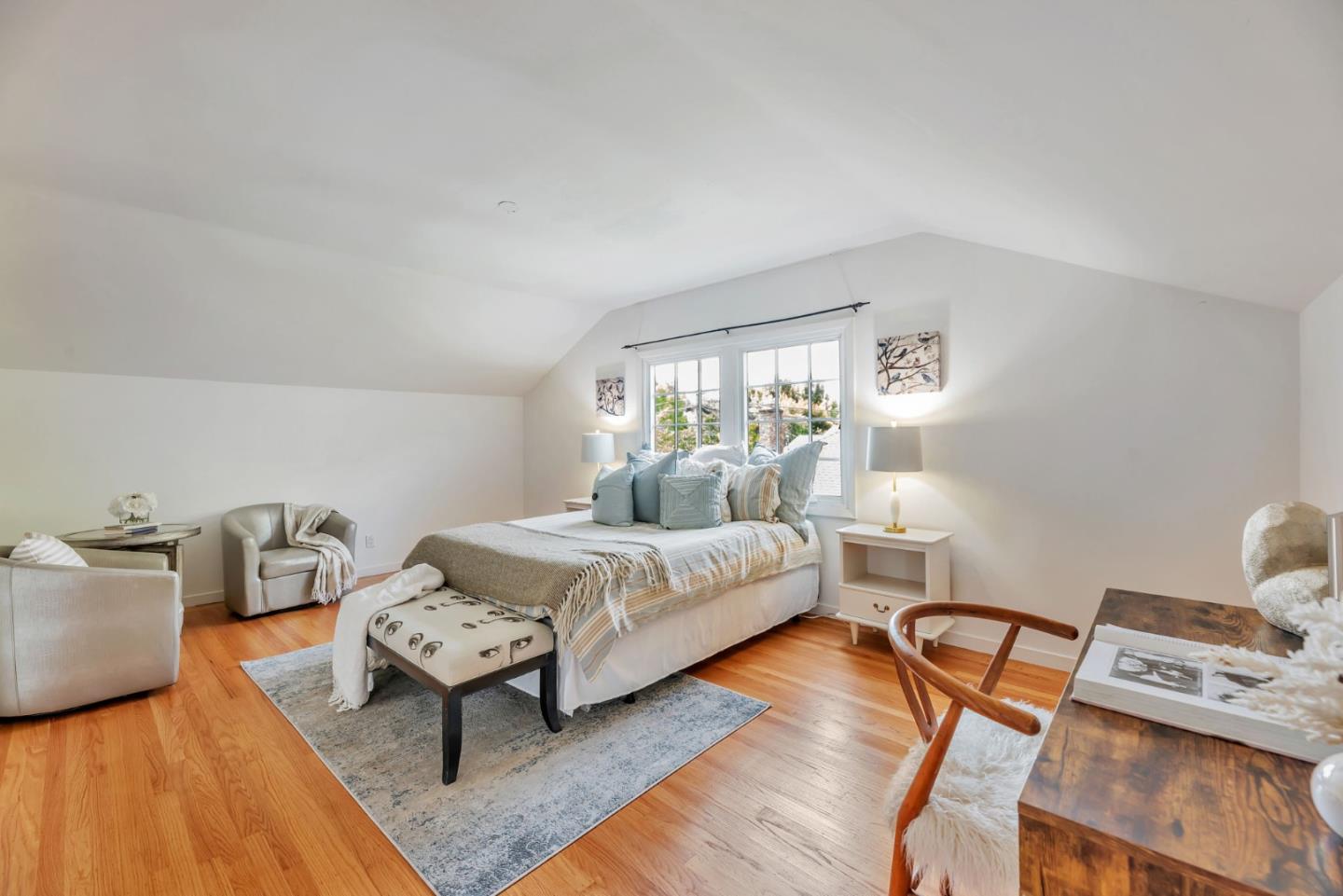 Detail Gallery Image 25 of 56 For 632 Saint Claire Dr, Palo Alto,  CA 94306 - 5 Beds | 2/1 Baths