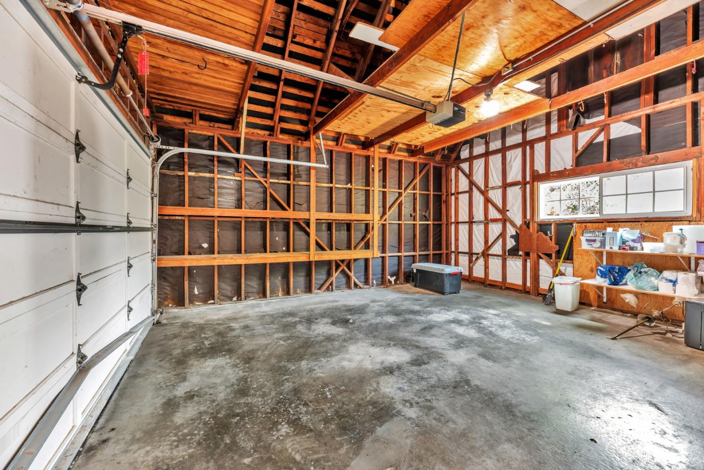 Detail Gallery Image 33 of 56 For 632 Saint Claire Dr, Palo Alto,  CA 94306 - 5 Beds | 2/1 Baths