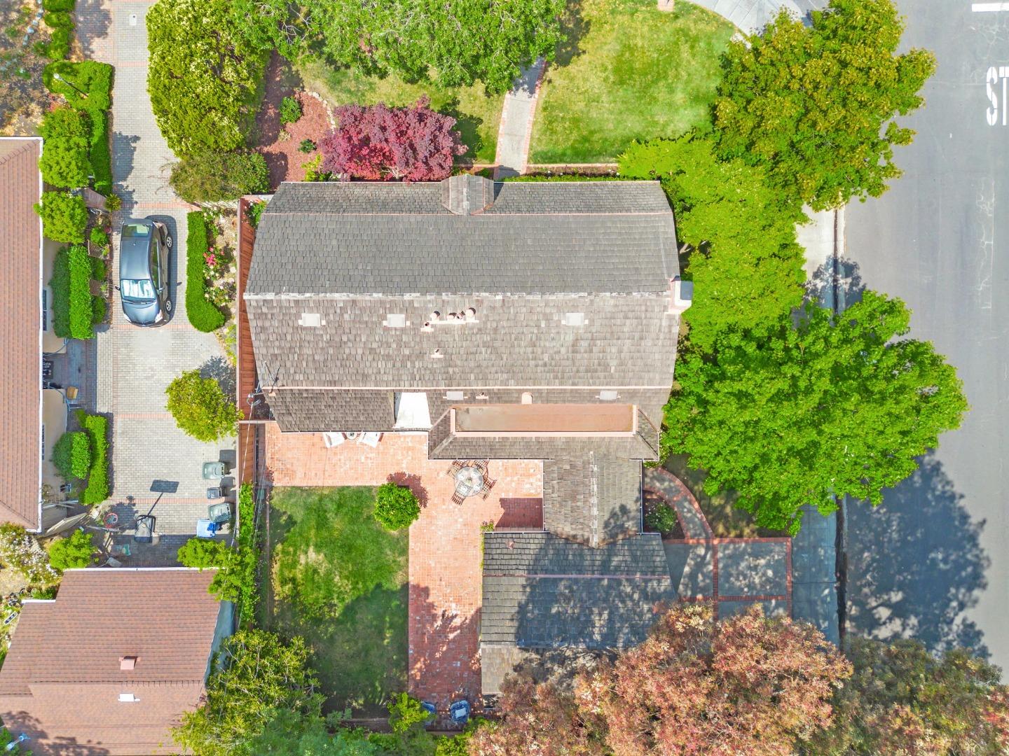 Detail Gallery Image 52 of 56 For 632 Saint Claire Dr, Palo Alto,  CA 94306 - 5 Beds | 2/1 Baths