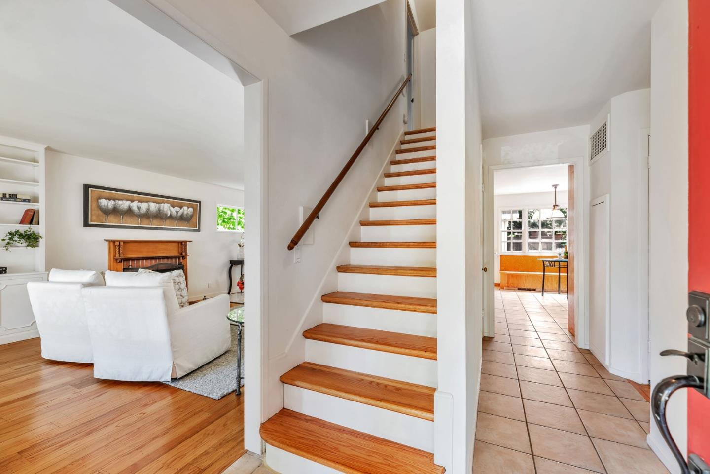 Detail Gallery Image 6 of 56 For 632 Saint Claire Dr, Palo Alto,  CA 94306 - 5 Beds | 2/1 Baths