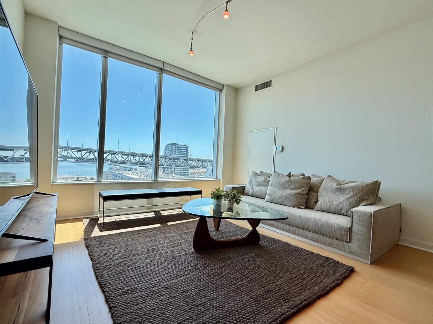 Detail Gallery Image 6 of 19 For 338 Spear St 16e,  San Francisco,  CA 94105 - 2 Beds | 2 Baths