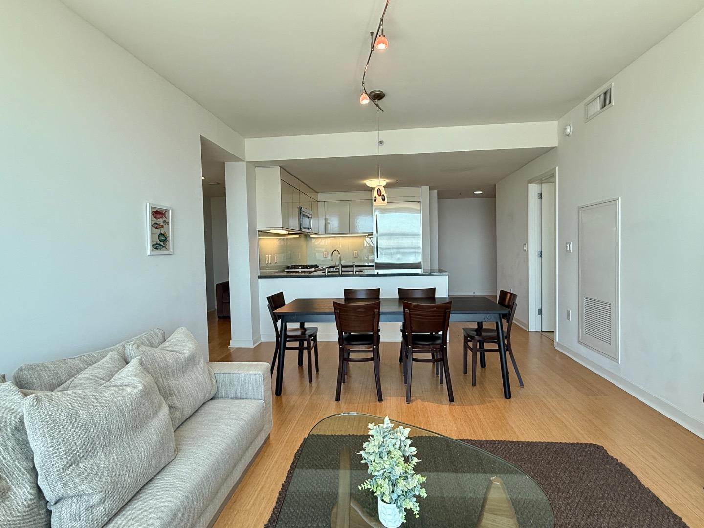 Detail Gallery Image 9 of 19 For 338 Spear St 16e,  San Francisco,  CA 94105 - 2 Beds | 2 Baths