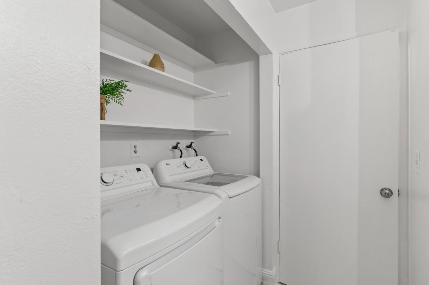 Detail Gallery Image 14 of 23 For 5521 Sean Cir #79,  San Jose,  CA 95123 - 3 Beds | 2 Baths