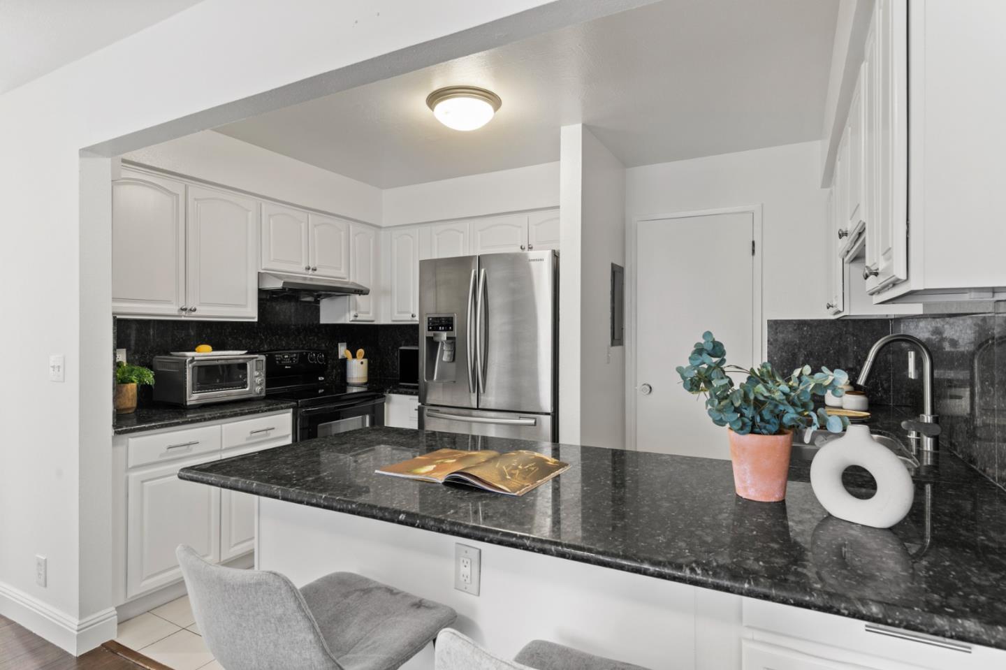 Detail Gallery Image 9 of 23 For 5521 Sean Cir #79,  San Jose,  CA 95123 - 3 Beds | 2 Baths