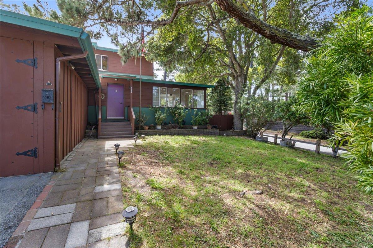 Detail Gallery Image 2 of 27 For 799 Lottie St, Monterey,  CA 93940 - 3 Beds | 2 Baths