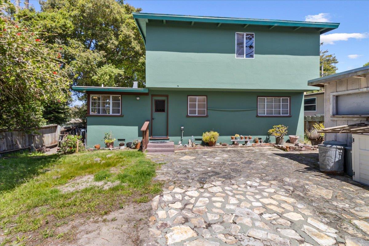 Detail Gallery Image 22 of 27 For 799 Lottie St, Monterey,  CA 93940 - 3 Beds | 2 Baths