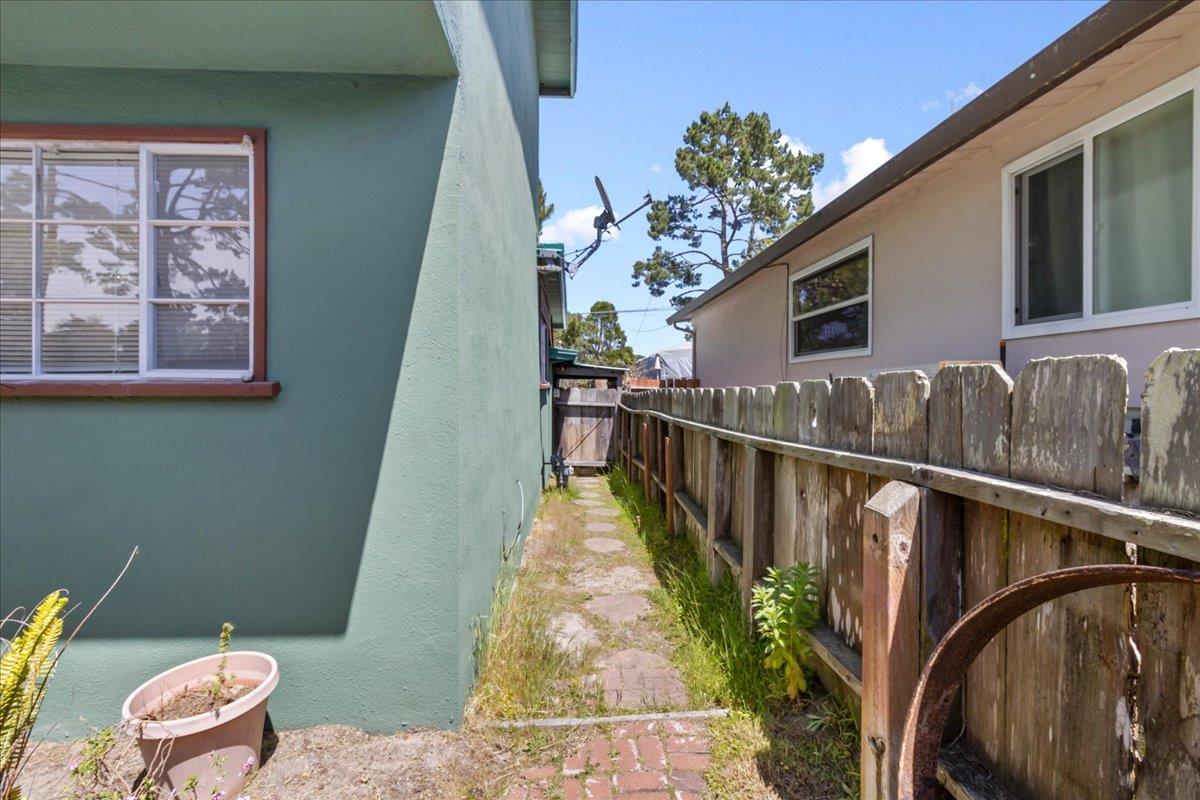 Detail Gallery Image 24 of 27 For 799 Lottie St, Monterey,  CA 93940 - 3 Beds | 2 Baths