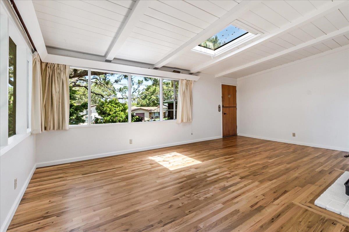 Detail Gallery Image 5 of 27 For 799 Lottie St, Monterey,  CA 93940 - 3 Beds | 2 Baths