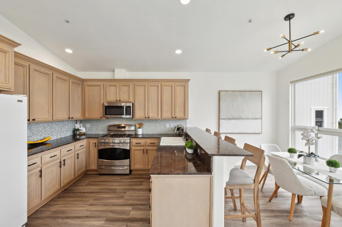 Detail Gallery Image 17 of 61 For 767 El Granada Blvd, Half Moon Bay,  CA 94019 - 3 Beds | 2 Baths