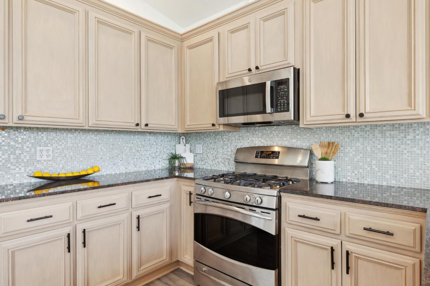 Detail Gallery Image 24 of 61 For 767 El Granada Blvd, Half Moon Bay,  CA 94019 - 3 Beds | 2 Baths