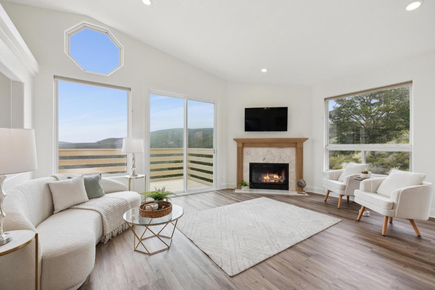 Detail Gallery Image 7 of 61 For 767 El Granada Blvd, Half Moon Bay,  CA 94019 - 3 Beds | 2 Baths