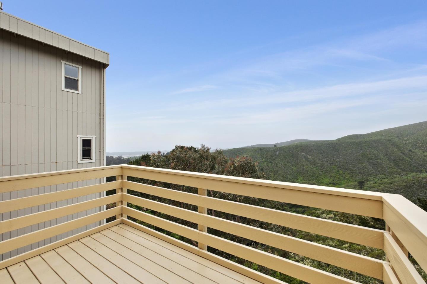 Detail Gallery Image 8 of 61 For 767 El Granada Blvd, Half Moon Bay,  CA 94019 - 3 Beds | 2 Baths