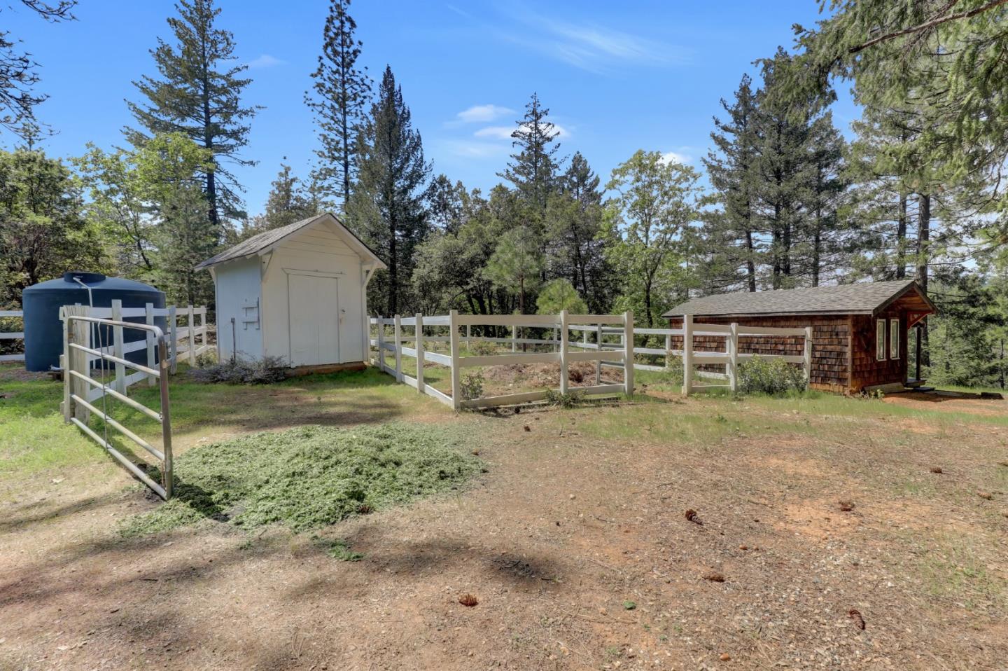 Detail Gallery Image 28 of 40 For 17188 Lawton Way #2,  Grass Valley,  CA 95945 - 3 Beds | 2 Baths