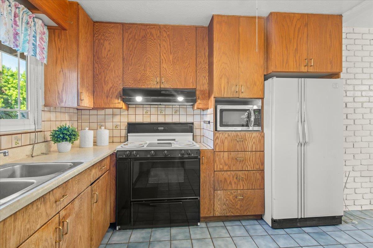 Detail Gallery Image 28 of 58 For 1455 Elka Ave, San Jose,  CA 95129 - 4 Beds | 2 Baths