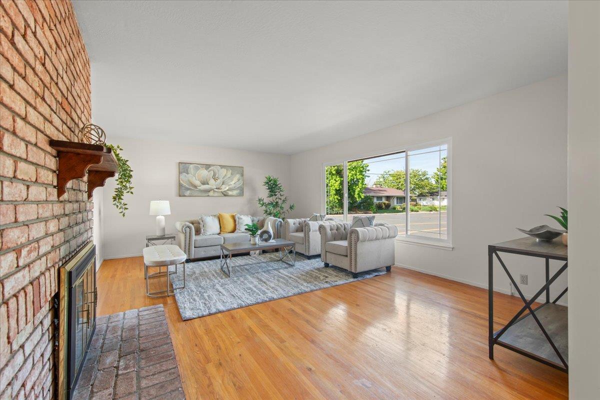 Detail Gallery Image 8 of 58 For 1455 Elka Ave, San Jose,  CA 95129 - 4 Beds | 2 Baths