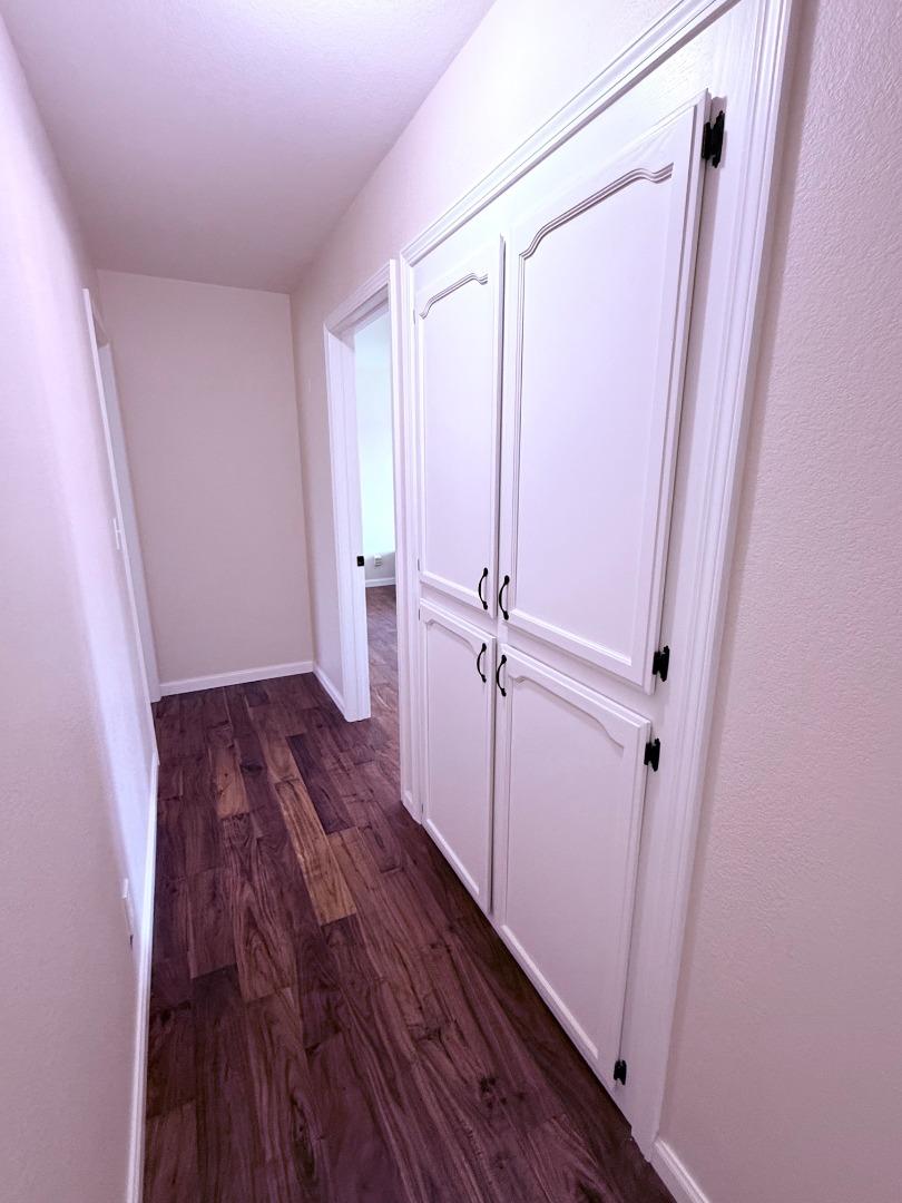 Detail Gallery Image 12 of 26 For 820 Neil Dr, Hollister,  CA 95023 - 3 Beds | 2 Baths