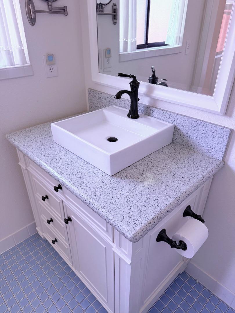Detail Gallery Image 16 of 26 For 820 Neil Dr, Hollister,  CA 95023 - 3 Beds | 2 Baths