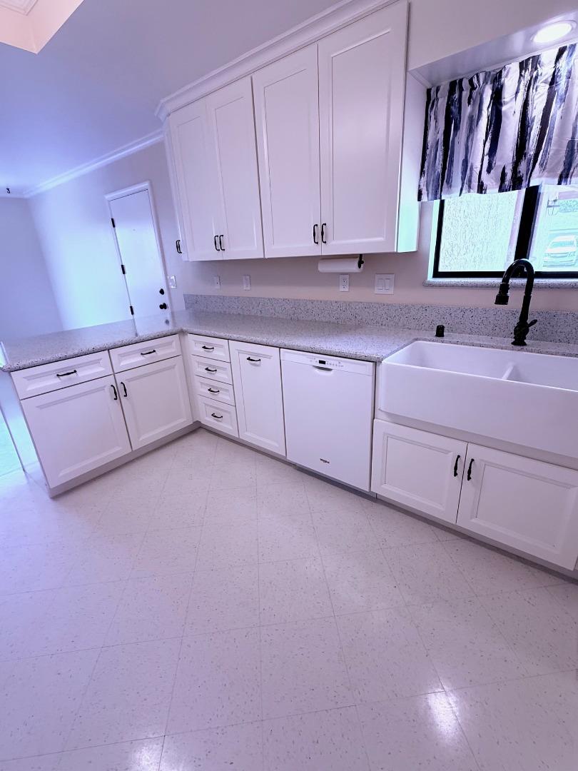 Detail Gallery Image 2 of 26 For 820 Neil Dr, Hollister,  CA 95023 - 3 Beds | 2 Baths