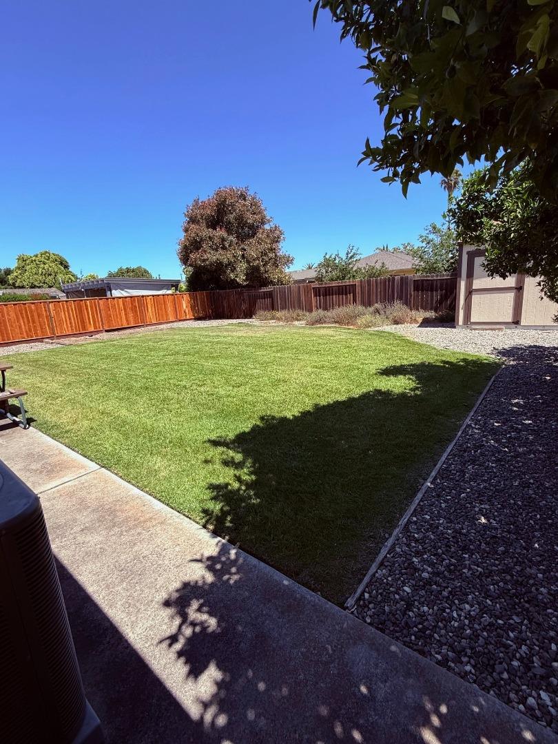 Detail Gallery Image 22 of 26 For 820 Neil Dr, Hollister,  CA 95023 - 3 Beds | 2 Baths