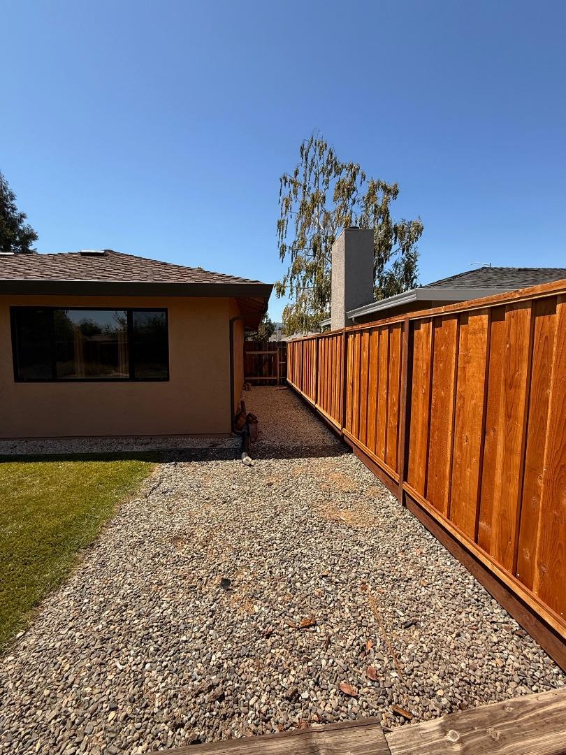 Detail Gallery Image 25 of 26 For 820 Neil Dr, Hollister,  CA 95023 - 3 Beds | 2 Baths
