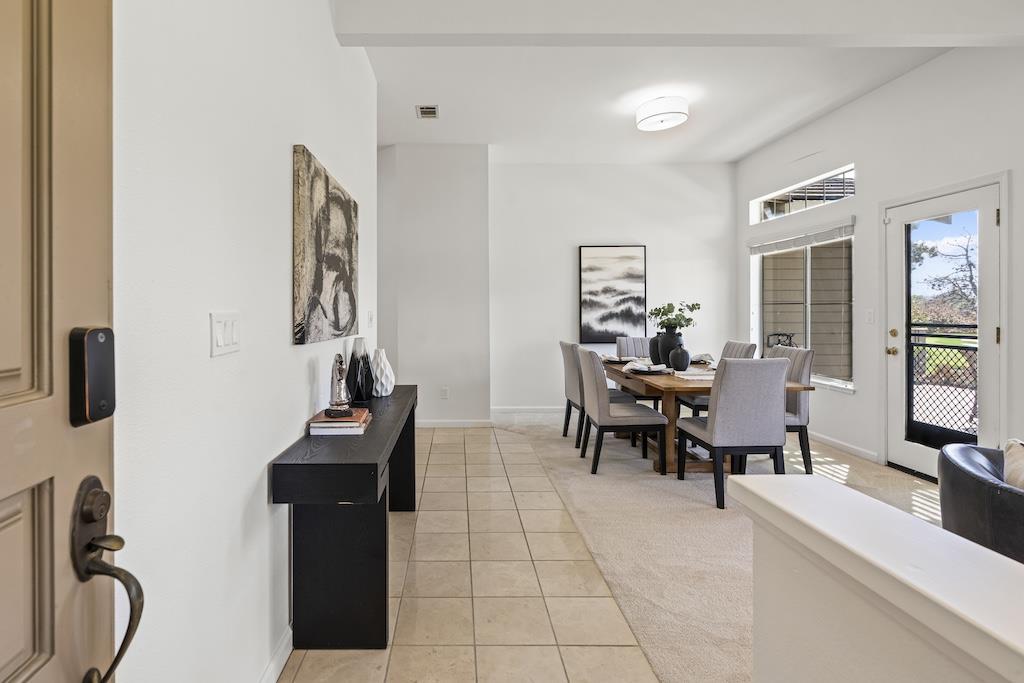 Detail Gallery Image 3 of 37 For 8646 Solera Dr, San Jose,  CA 95135 - 2 Beds | 2 Baths