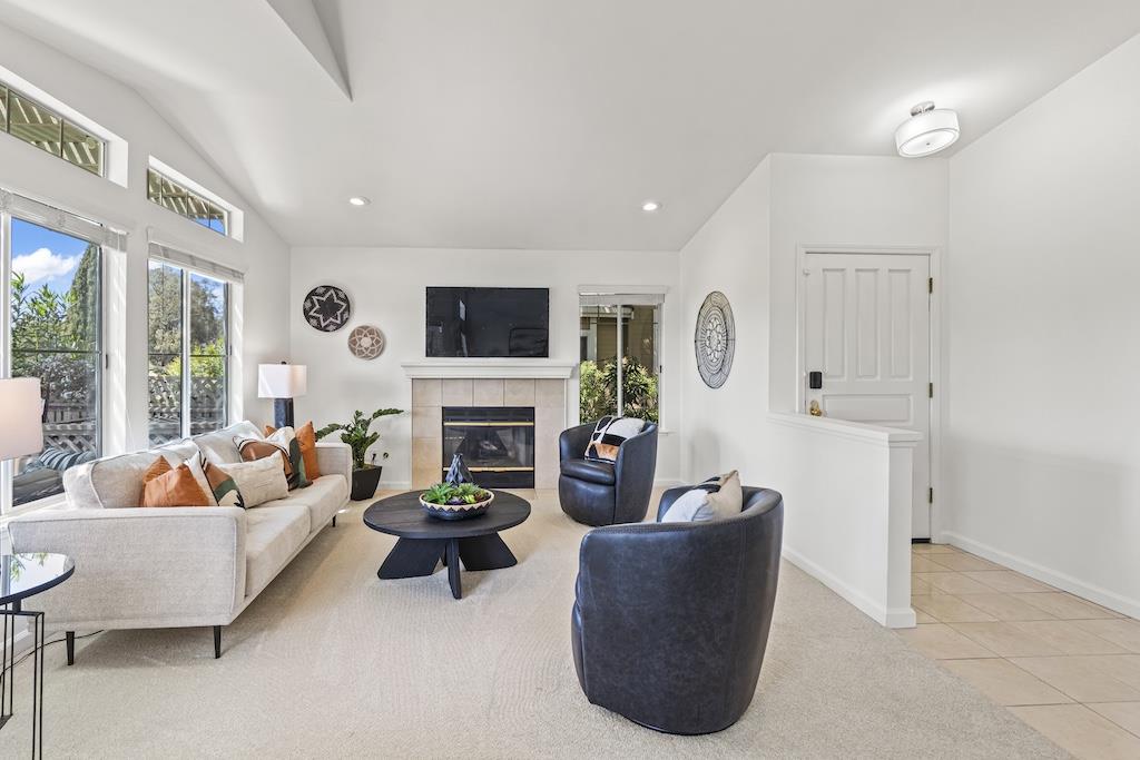 Detail Gallery Image 6 of 37 For 8646 Solera Dr, San Jose,  CA 95135 - 2 Beds | 2 Baths