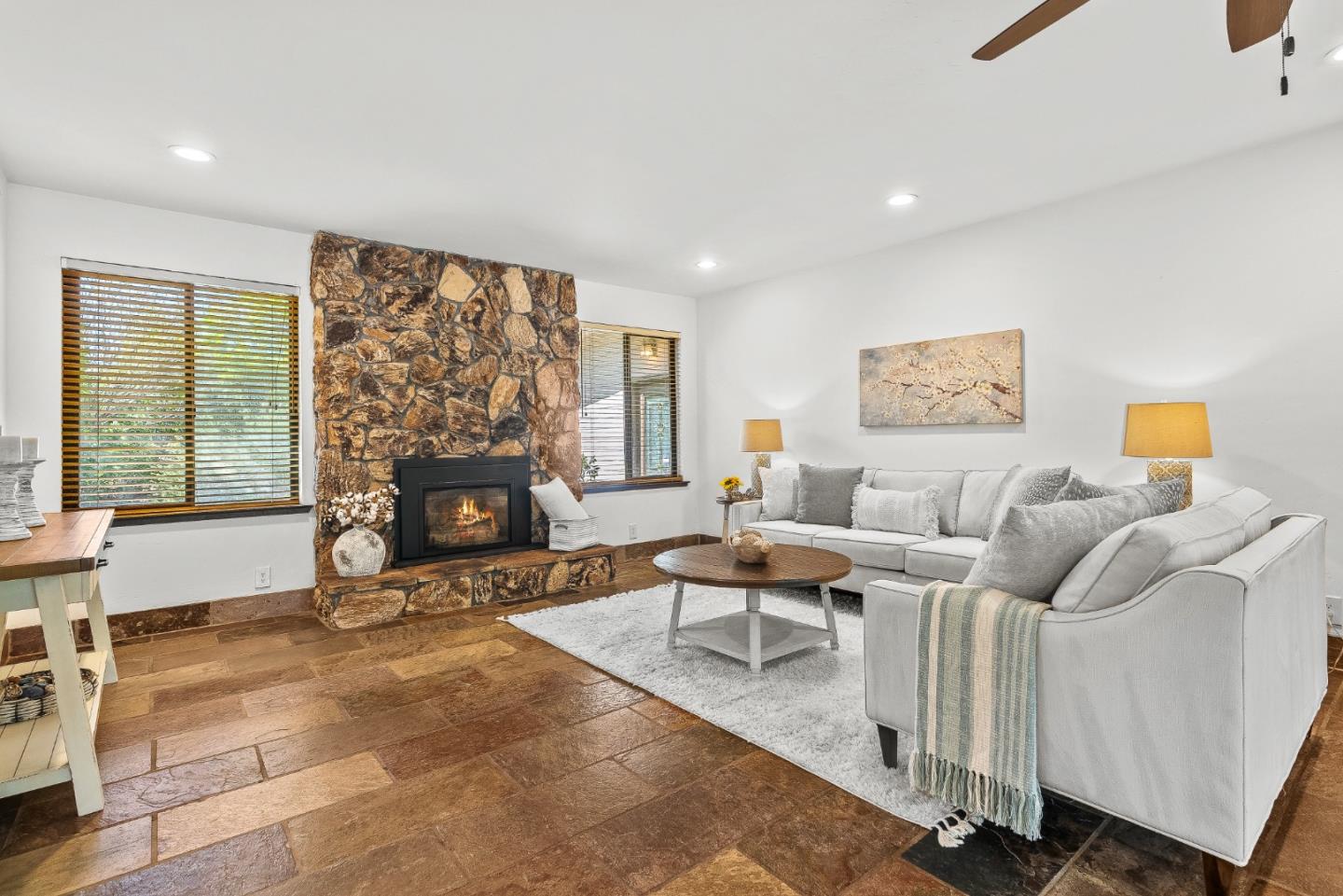 Detail Gallery Image 17 of 79 For 19535 Almaden Rd, San Jose,  CA 95120 - 4 Beds | 2/1 Baths