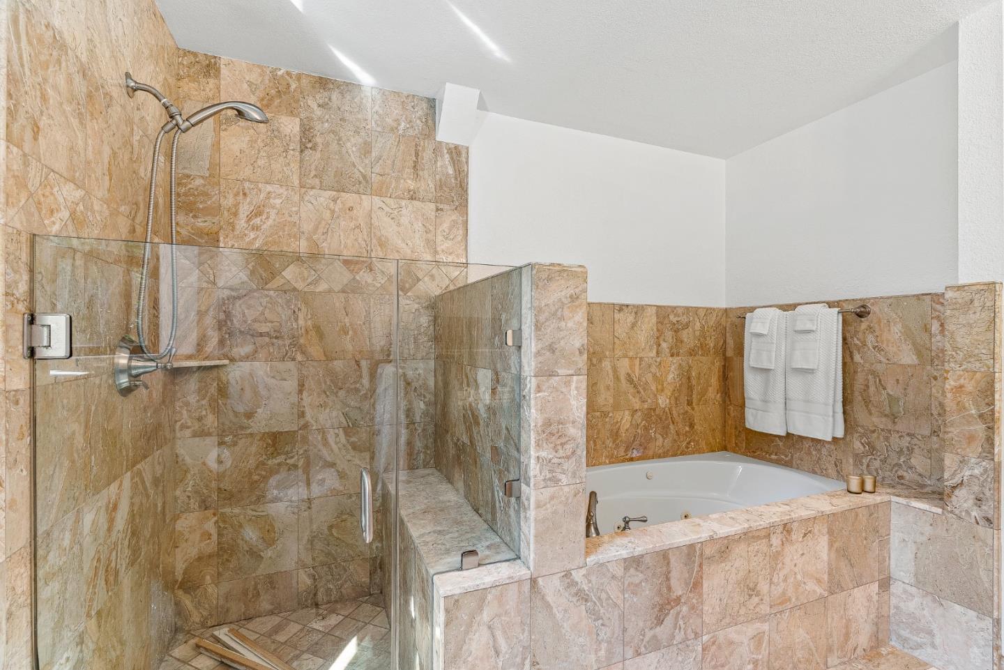 Detail Gallery Image 31 of 79 For 19535 Almaden Rd, San Jose,  CA 95120 - 4 Beds | 2/1 Baths