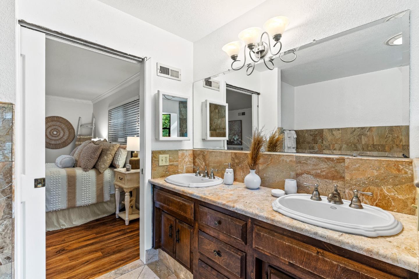 Detail Gallery Image 32 of 79 For 19535 Almaden Rd, San Jose,  CA 95120 - 4 Beds | 2/1 Baths