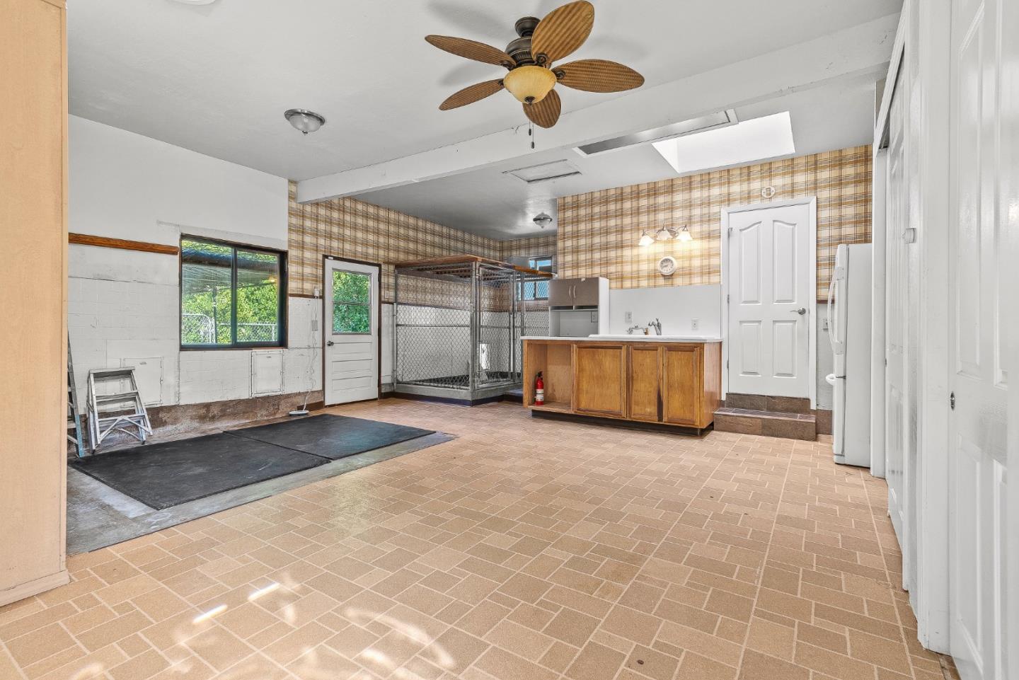 Detail Gallery Image 51 of 79 For 19535 Almaden Rd, San Jose,  CA 95120 - 4 Beds | 2/1 Baths