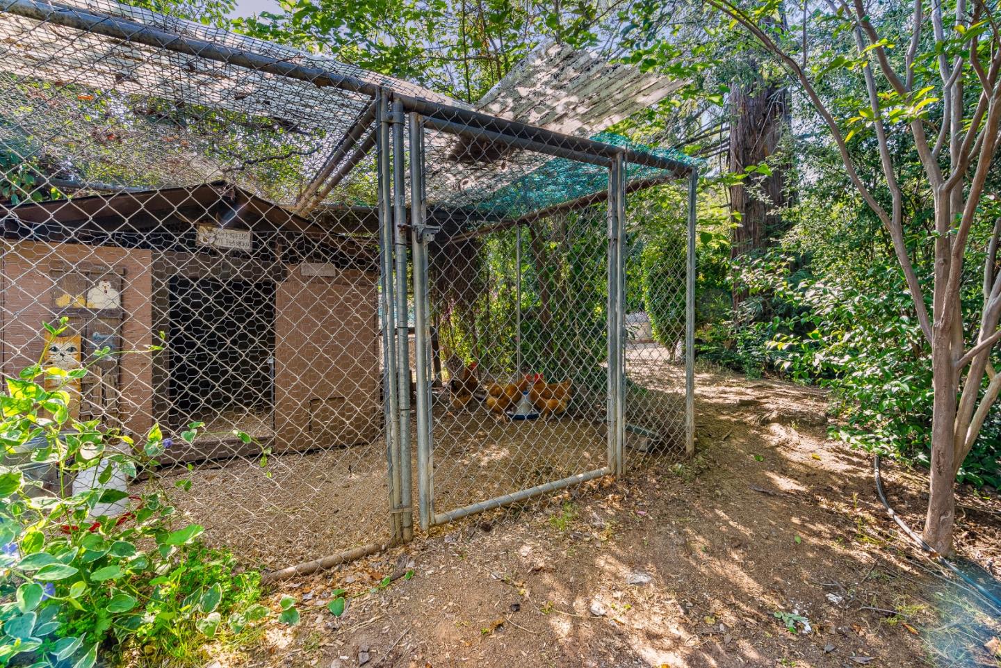 Detail Gallery Image 53 of 79 For 19535 Almaden Rd, San Jose,  CA 95120 - 4 Beds | 2/1 Baths