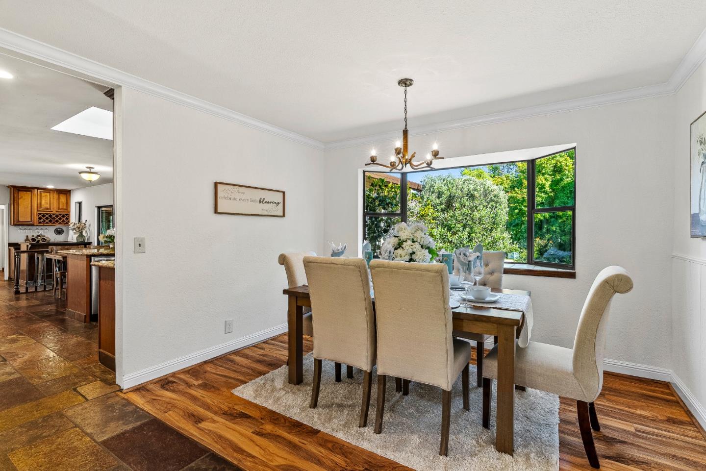 Detail Gallery Image 7 of 79 For 19535 Almaden Rd, San Jose,  CA 95120 - 4 Beds | 2/1 Baths