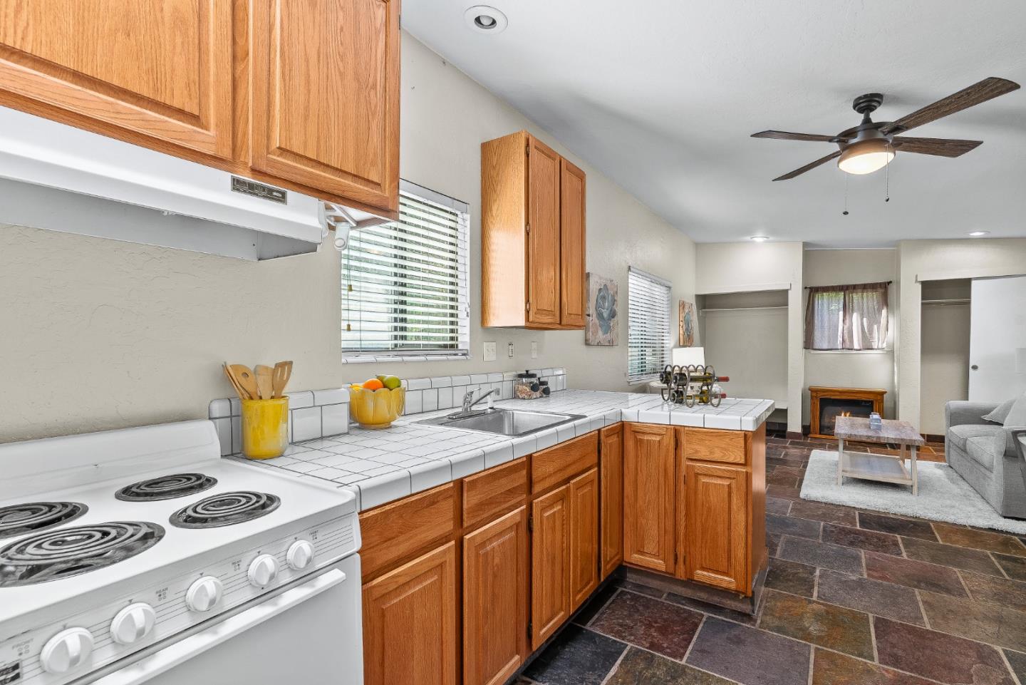 Detail Gallery Image 70 of 79 For 19535 Almaden Rd, San Jose,  CA 95120 - 4 Beds | 2/1 Baths