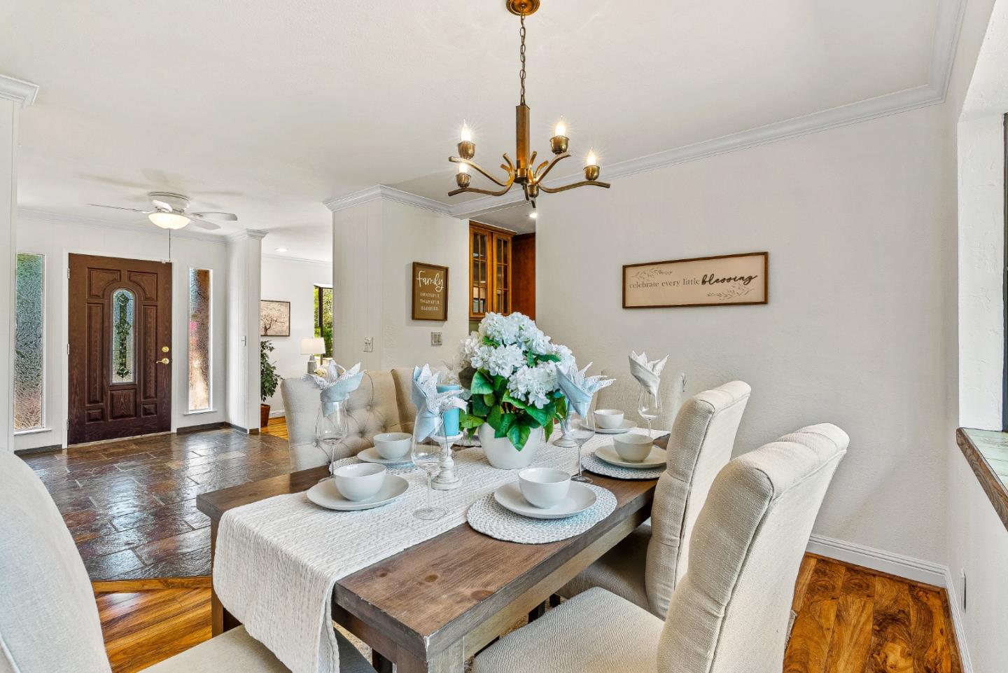Detail Gallery Image 8 of 79 For 19535 Almaden Rd, San Jose,  CA 95120 - 4 Beds | 2/1 Baths