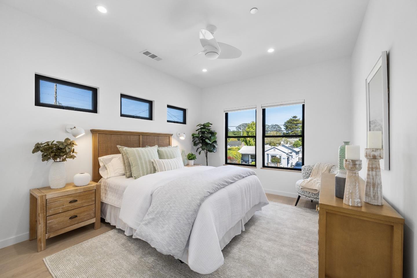 Detail Gallery Image 18 of 36 For 461 6th Ave, Santa Cruz,  CA 95062 - 3 Beds | 2 Baths