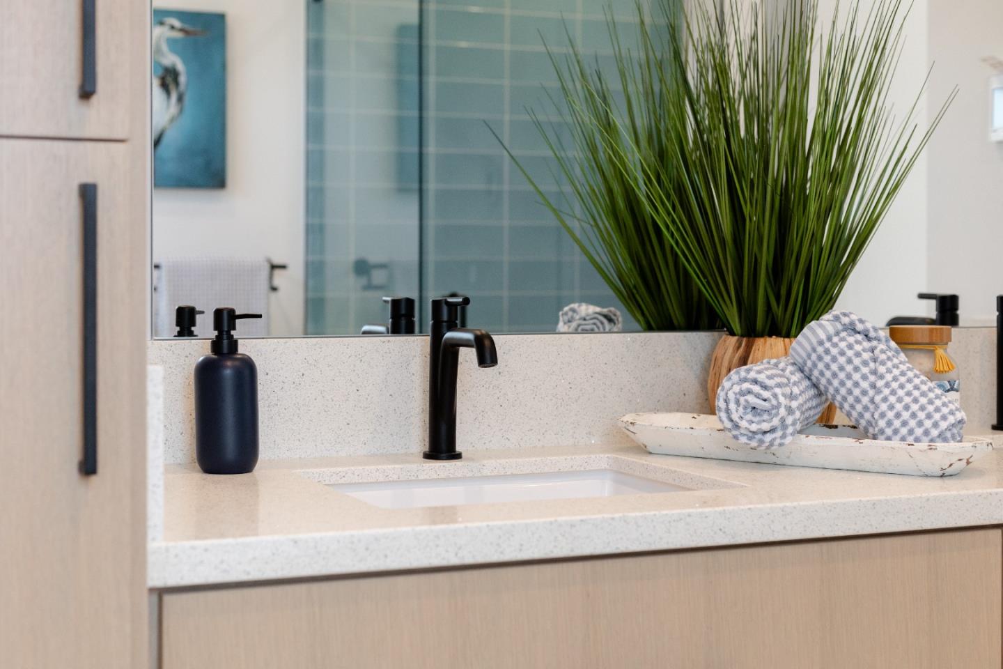 Detail Gallery Image 24 of 36 For 461 6th Ave, Santa Cruz,  CA 95062 - 3 Beds | 2 Baths