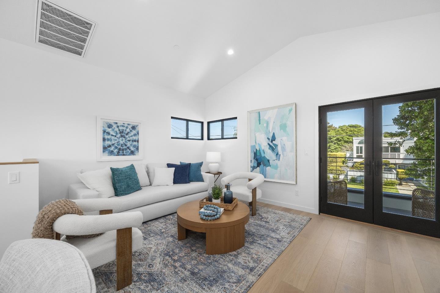 Detail Gallery Image 4 of 36 For 461 6th Ave, Santa Cruz,  CA 95062 - 3 Beds | 2 Baths