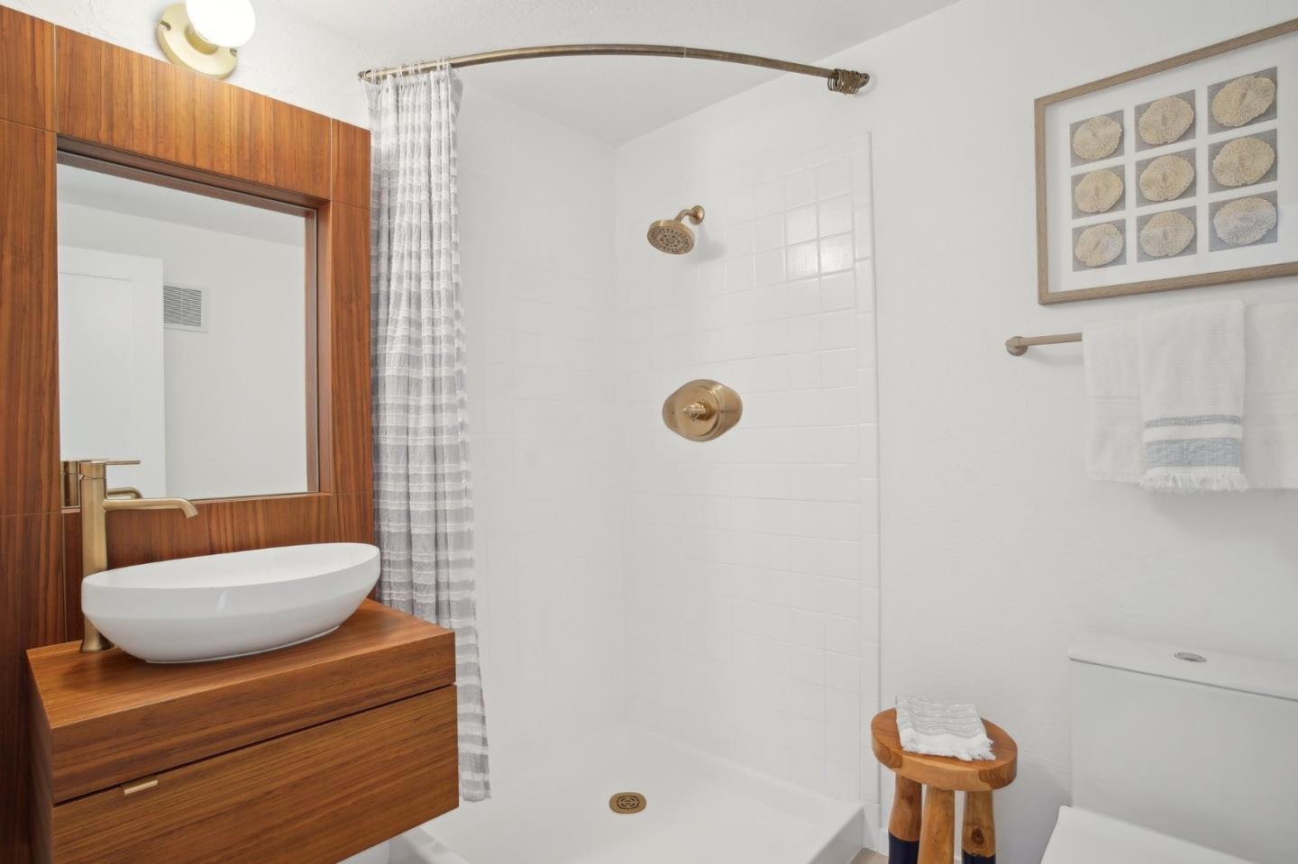 Detail Gallery Image 37 of 65 For 2183 45th Ave, San Francisco,  CA 94116 - 4 Beds | 3 Baths