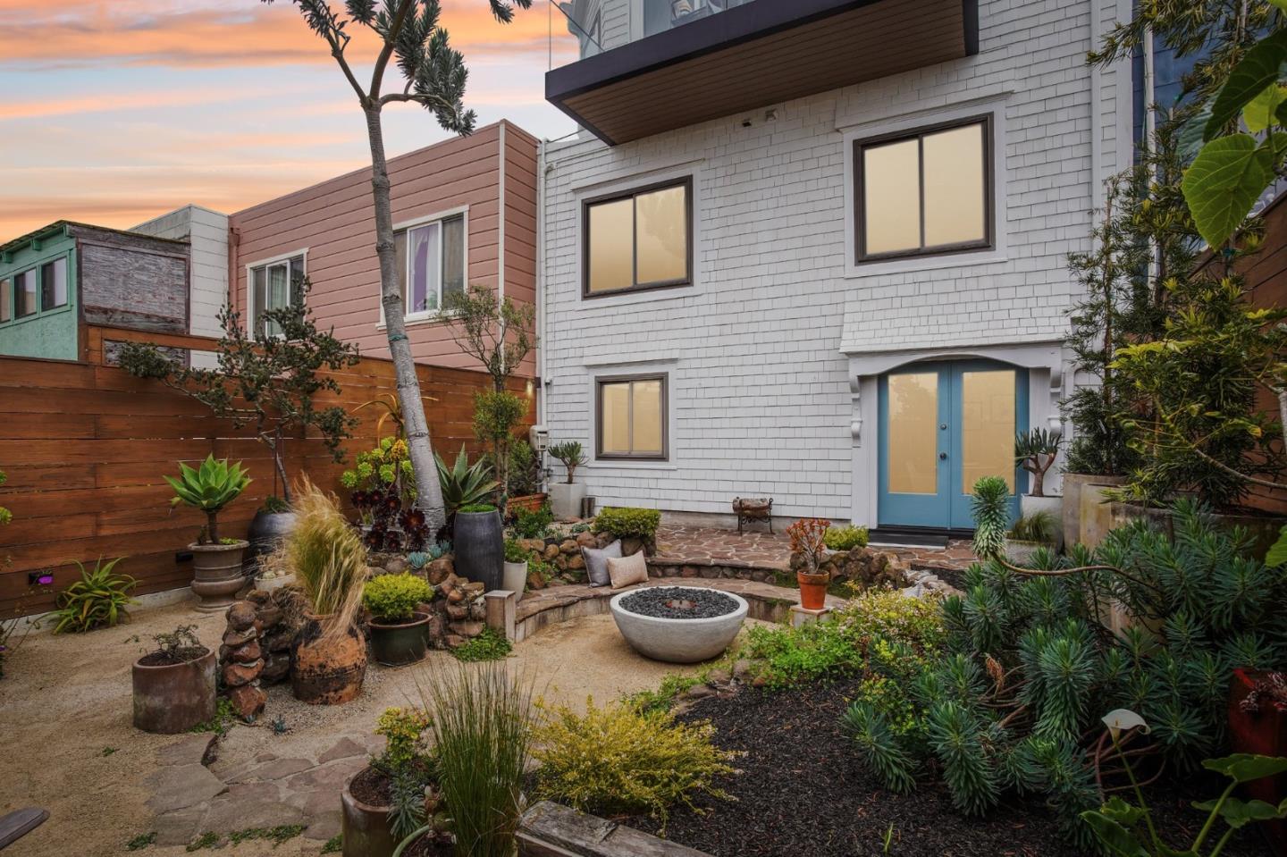 Detail Gallery Image 50 of 65 For 2183 45th Ave, San Francisco,  CA 94116 - 4 Beds | 3 Baths