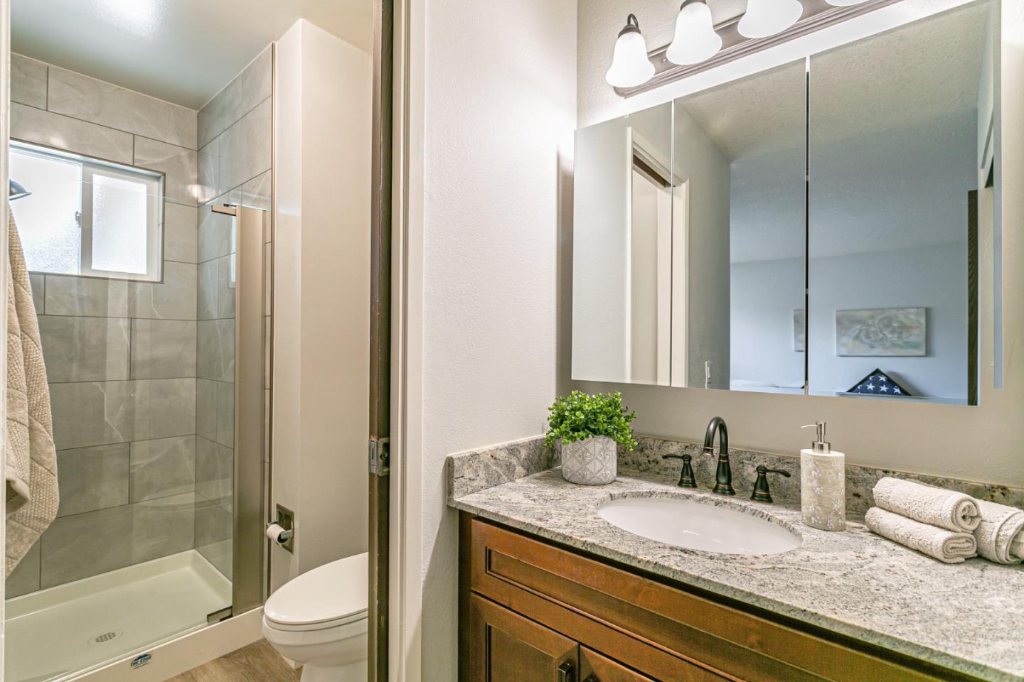 Detail Gallery Image 16 of 26 For 970 Ortega Cir, Gilroy,  CA 95020 - 4 Beds | 2 Baths